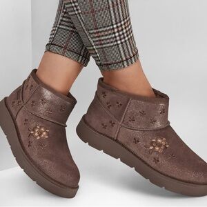 Sketchers Slip In Booties